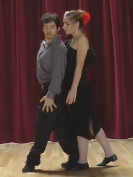 Danid e alunos dançando tango